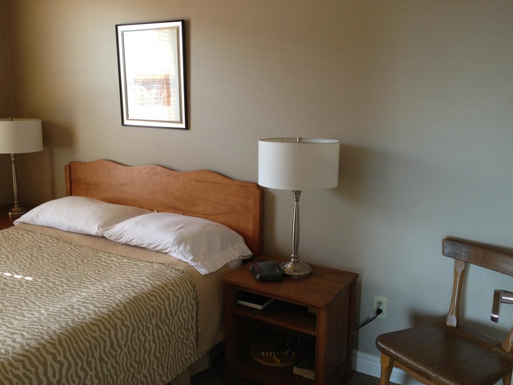 Mcintyre'S Cottages Baddeck Bilik gambar